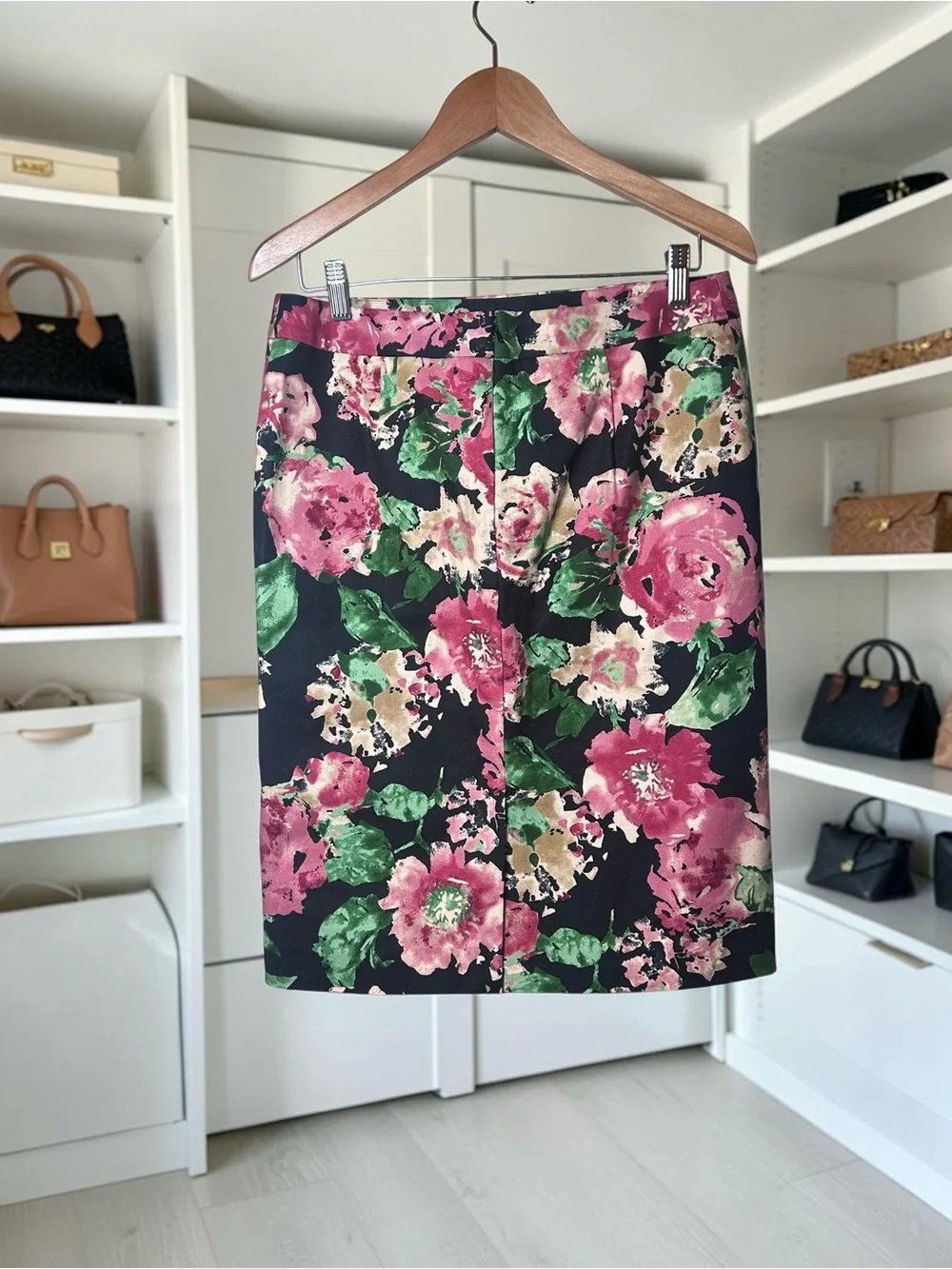 Talbots Floral Pencil Skirt Size 8 Navy Pink Green Career Garden Party